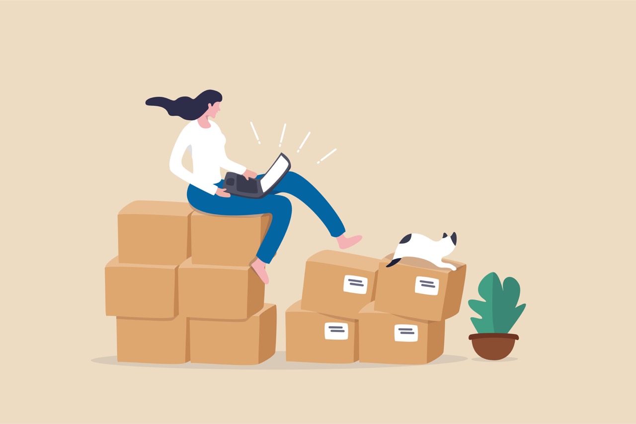 16243119_female_entrepreneur_sell_online Large 16243119_female_entrepreneur_sell_online Large